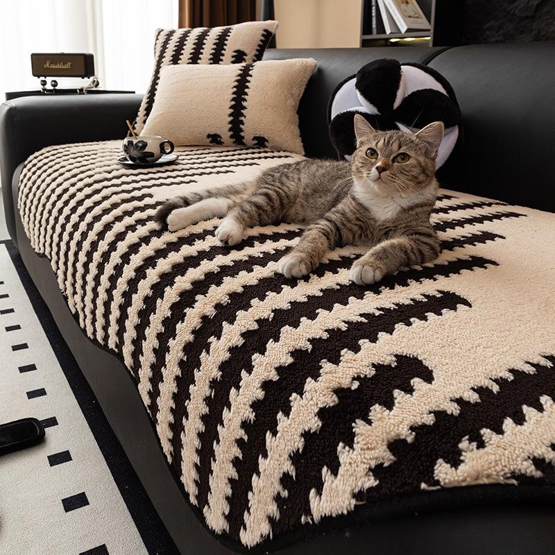 

Special-Shaped Sofa Cushion Is Simple And Universal In All Seasons New Sofa Seat Cushion Non-Slip Straight Row High-End Cover Cloth 90*70cm