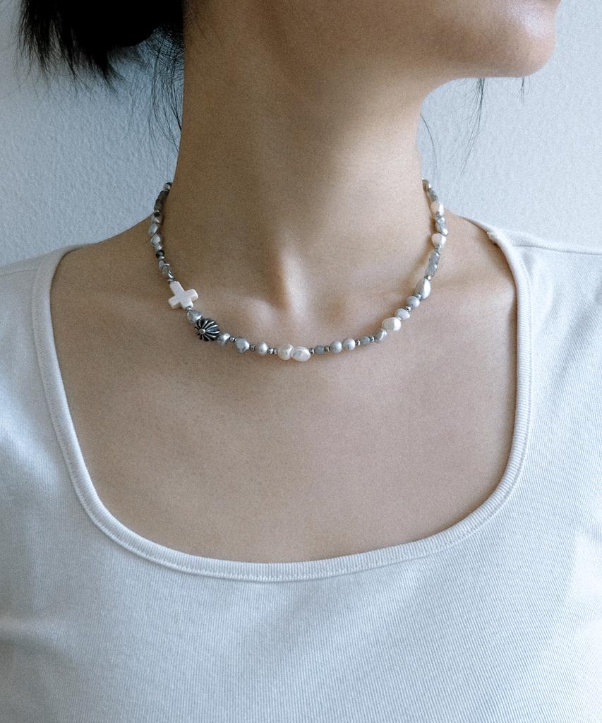 Nakedblood [Handmade] Mixed Pearl Cross Necklace