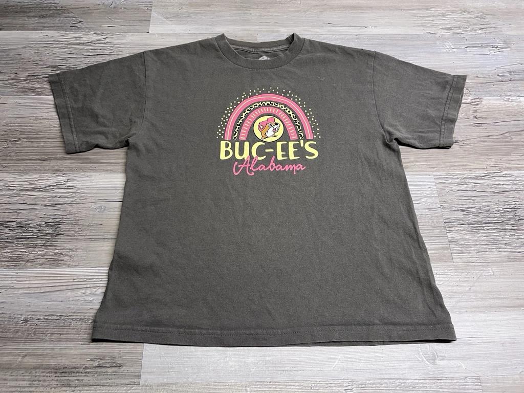 Buc-ees Tee Alabama Leopard Rainbow Heather Gray Youth Size Medium T-Shirt