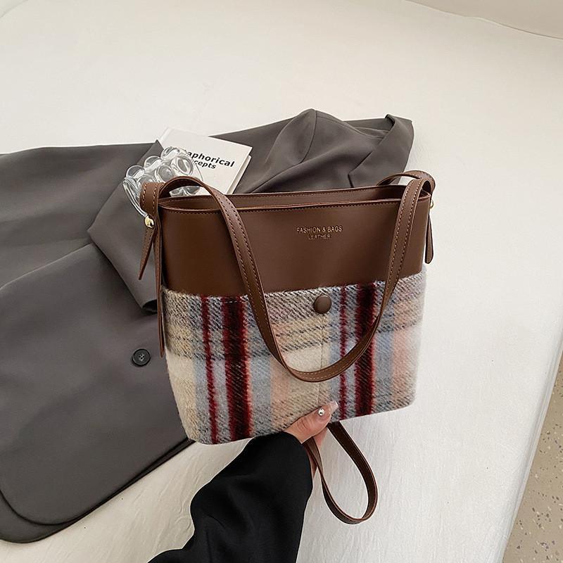 Trendy Cross-border Style Woolen Vintage Bag For Women 2024 Fall Winter Shoulder Bag