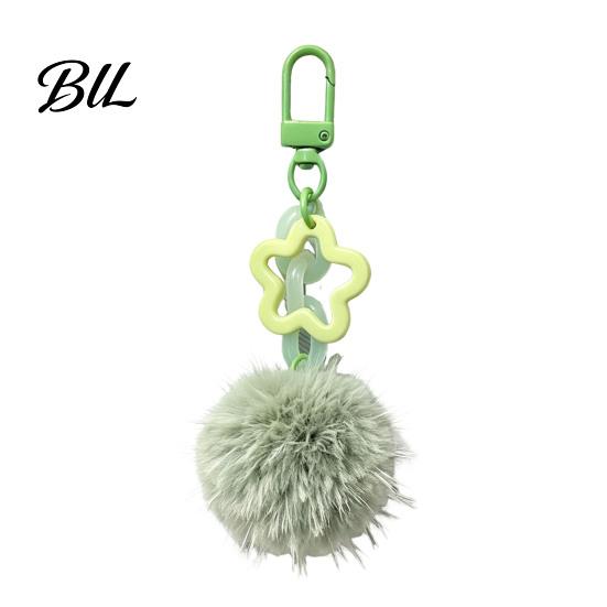 Bag Decorative Accessories Plush Ball Keychain, Fluffy Pompom Pendant with Hollow Star, Backpack Multi Purpose Hanging Accessory Purse Accessories,