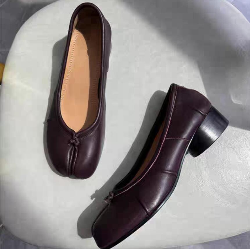 Cuero genuino arrugado Punta dividida Charol Tabi Zapatos de tacón para mujer Verano Otoño Mary Janes Tacones altos gruesos Zapatos para niñas Estudiantes