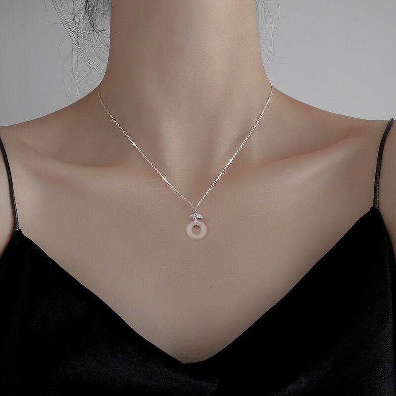 Small Apricot Necklace Women's Light Luxury Niche Design Collarbone Chain Guochao Pendant Necklace