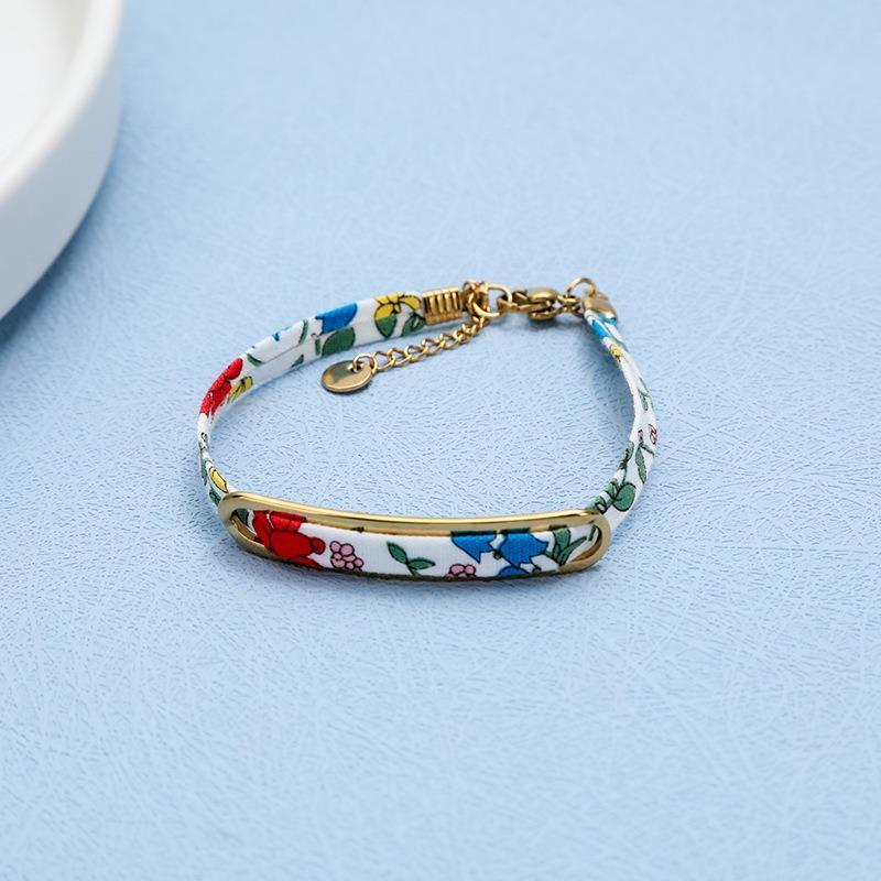 Ethnic Style Personalized Trendy Gold Plated Zircon Flower Design Stainless Steel Luxury-Style Retro Fashion Women's Bracelet
