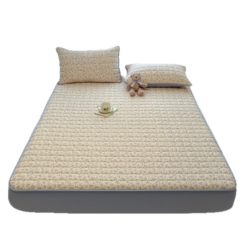 Waterproof & Breathable Mattress Protector - Printed Crinkle Taffeta Quilted Cover, Non-Slip Dust Proof Fitted Sheet