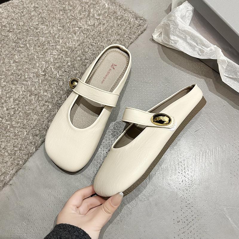 Buckle metal comfortable Korean version half-shit lightweight bag head slippers women's summer stepping feeling versatile flat-bottomed slippers on