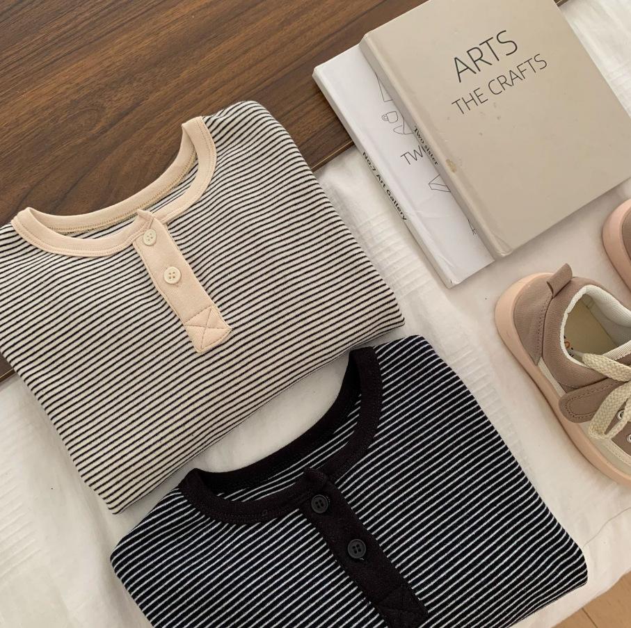 Kinder T-Shirts Frühling/Herbst Oberteile Jungen- & Mädchen- Gestreifte Langarm T-Shirts Minimalistische Oberteile