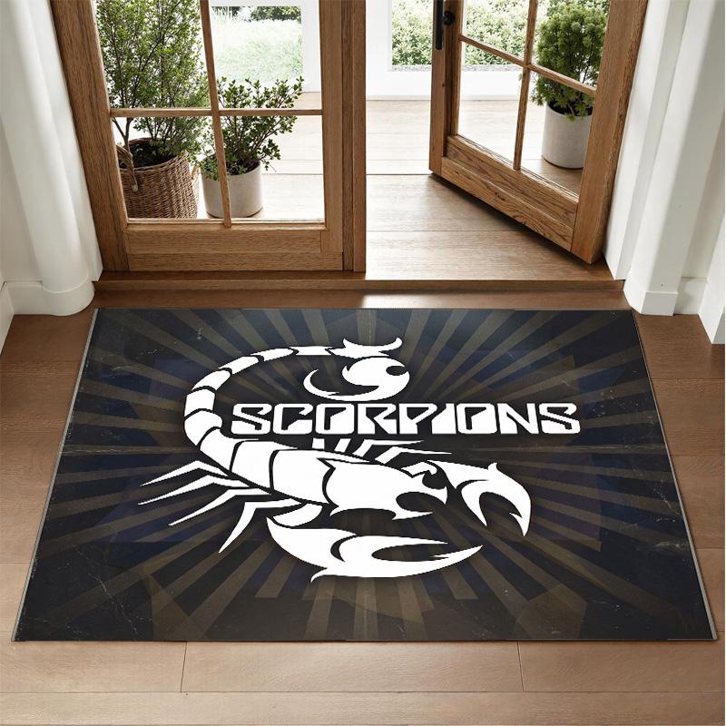 Scorpions Design Crystal Velvet Rug Soft Decorative Mat for Bedroom Entrance