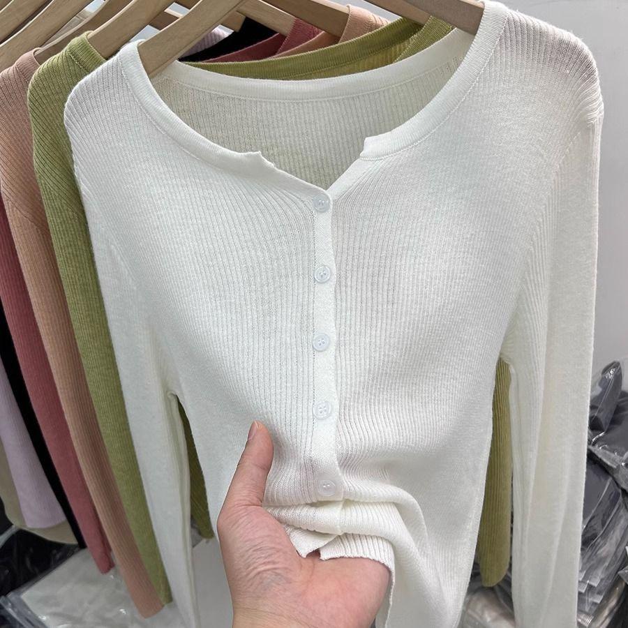 Nowa Wiosenna Bluzka z Długim Rękawem Miękka i Miękka Warstwa Bazowa w Stylu Koreańskim dla Kobiet Noszących Dzianinowe Kardigany, Krótki Sweter i Cienki Płaszcz