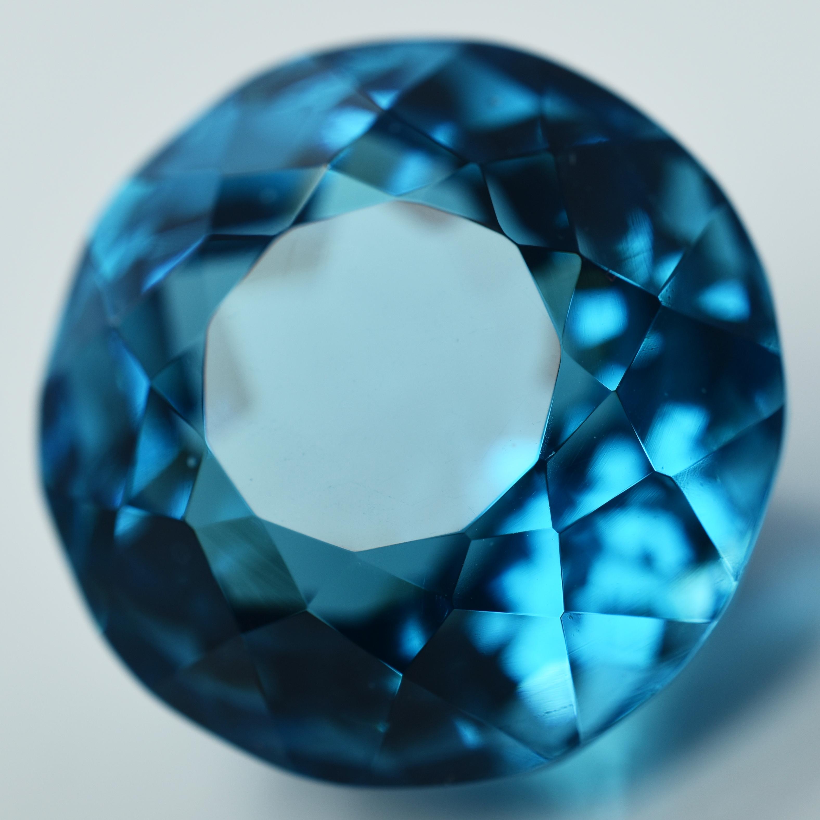 

Round Cut Huge Size Lab-Created Teal sapphire 48.60 Ct Loose Gemstone CERTIFIED S-814 22.2 mm approx синій
