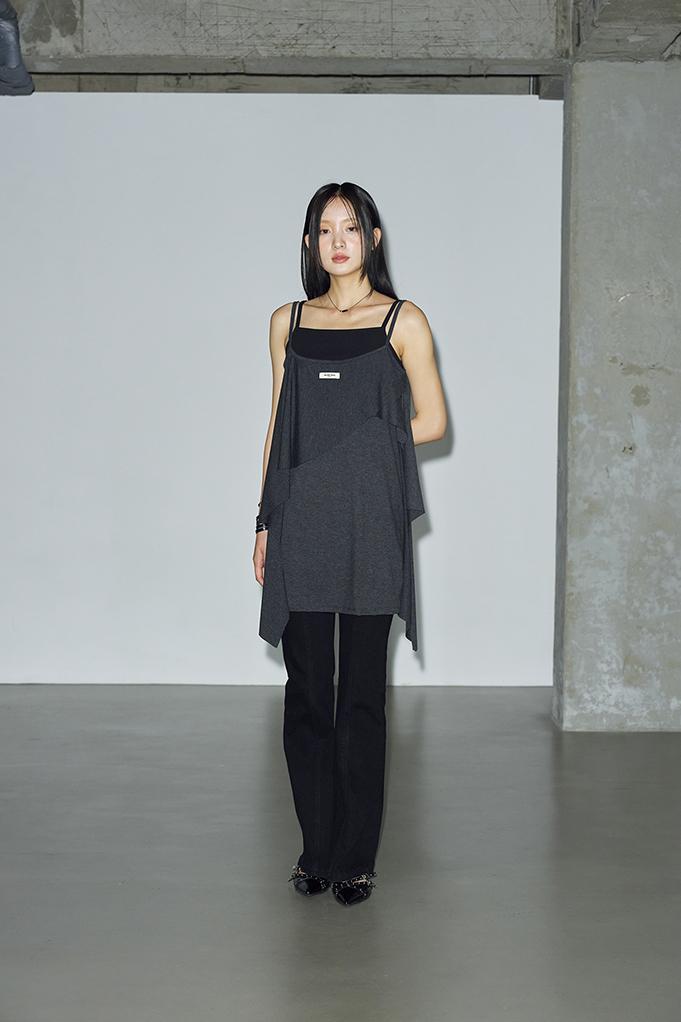 Hellenepaliseu Diagonal Flare Sleeveless Dress [Charcoal]