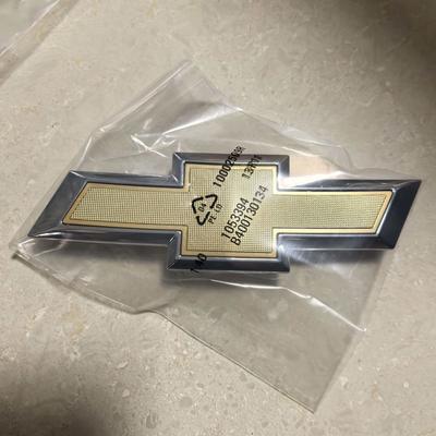 1pcs Front Grille Bowtie Emblems for Sonic 2017-2020 Spark 2016-2022 Trailblazer 2021-2023