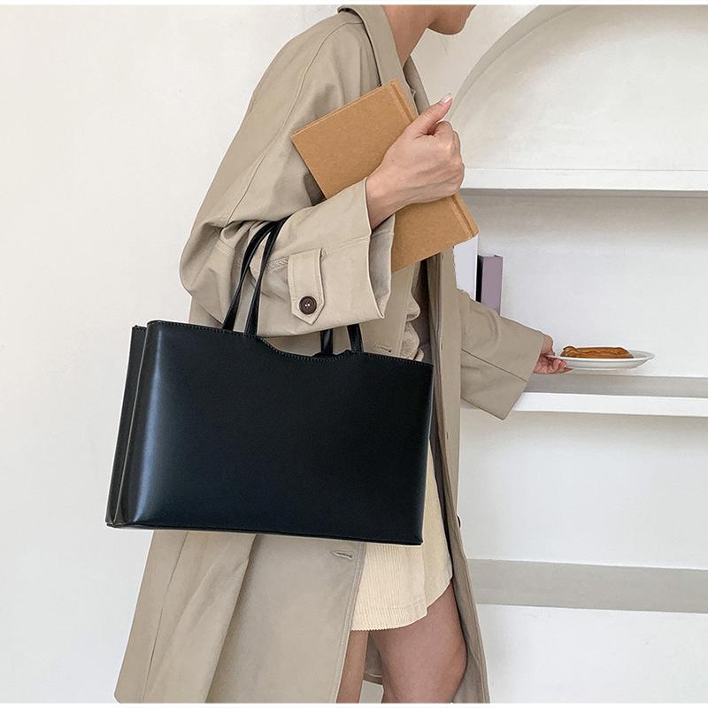 Solid Color Minimalist Handbag Women's Large Capacity Casual Commuter Bag Retro French Elegant Shoulder Bag Magnetic Design