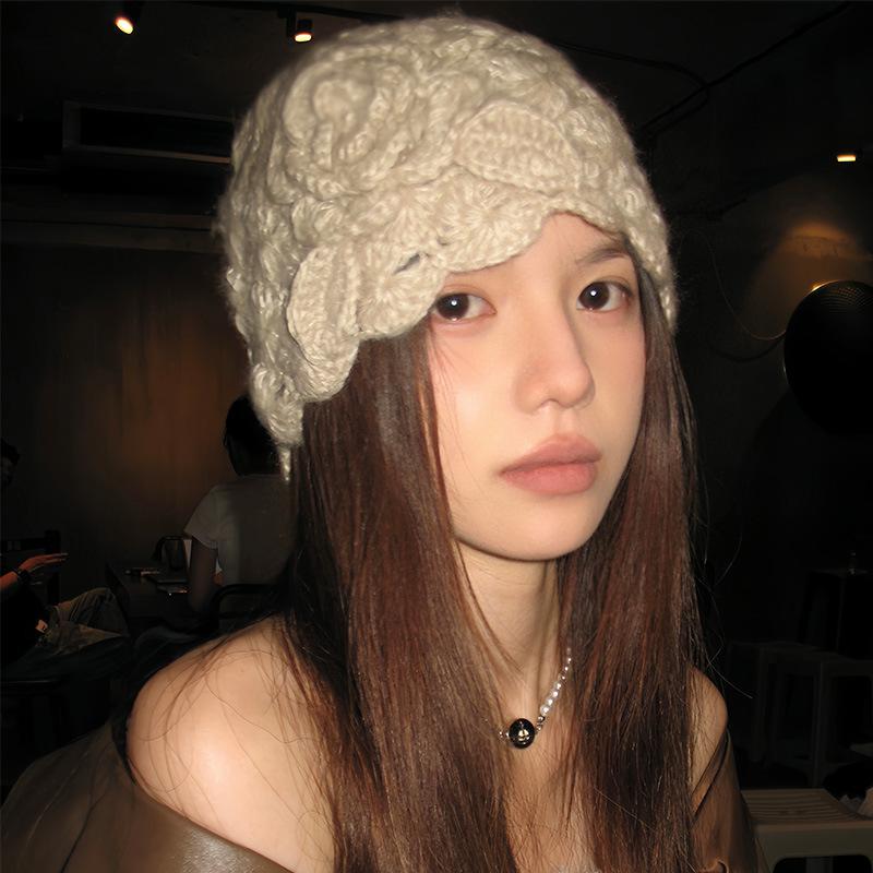 Hollow Flower Bag Hat Women's Autumn and Winter Versatile Face Small Cold Hat Cold Warm Wool Hat
