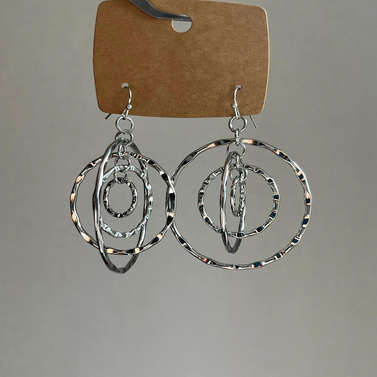 European and American round thread hollow layered round earrings versatile earrings light luxury earrings women