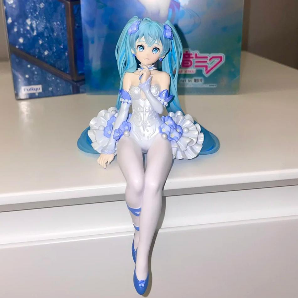 Beautiful New 2pcs Hatsune Miku Anime figure Pink sakura sitting position PVC Action figure model toy decoration collect gifts