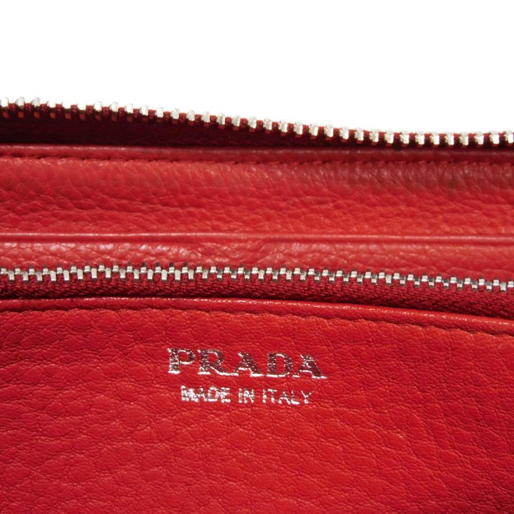 Used 11569 Vitello Phoenix Zip Around Wallet 1ML506 2E8V F001 7940 Red Zip Around Logo Metal Rosso Unisex from Japan