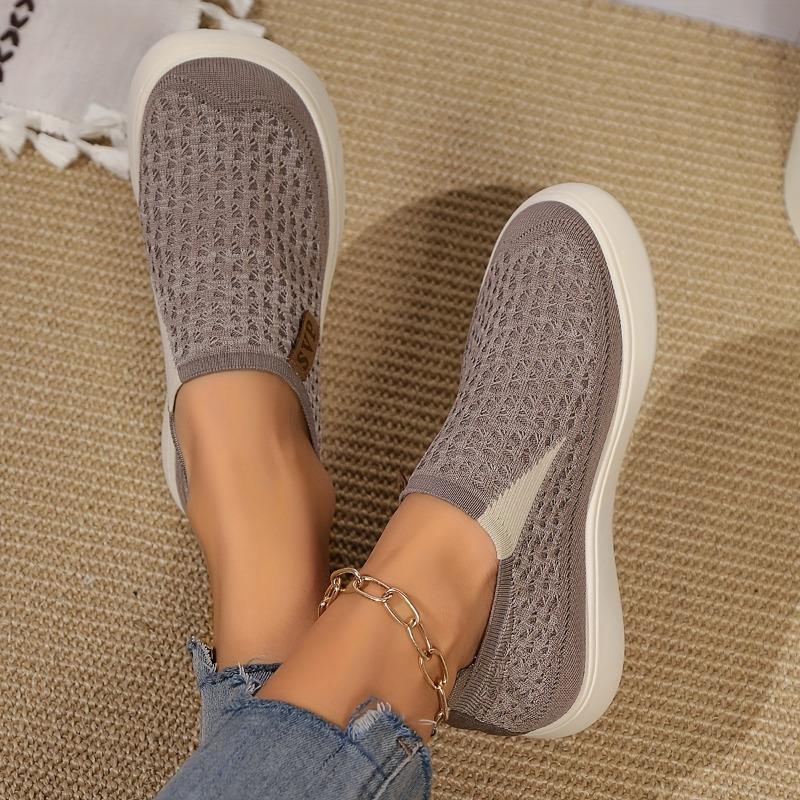 Shoes Women's Hundred Summer New Fly Weave Breathable Not Stinky Feet Casual Shoes Soft Bottom Sneakers Mesh Breathable Women's Shoes
