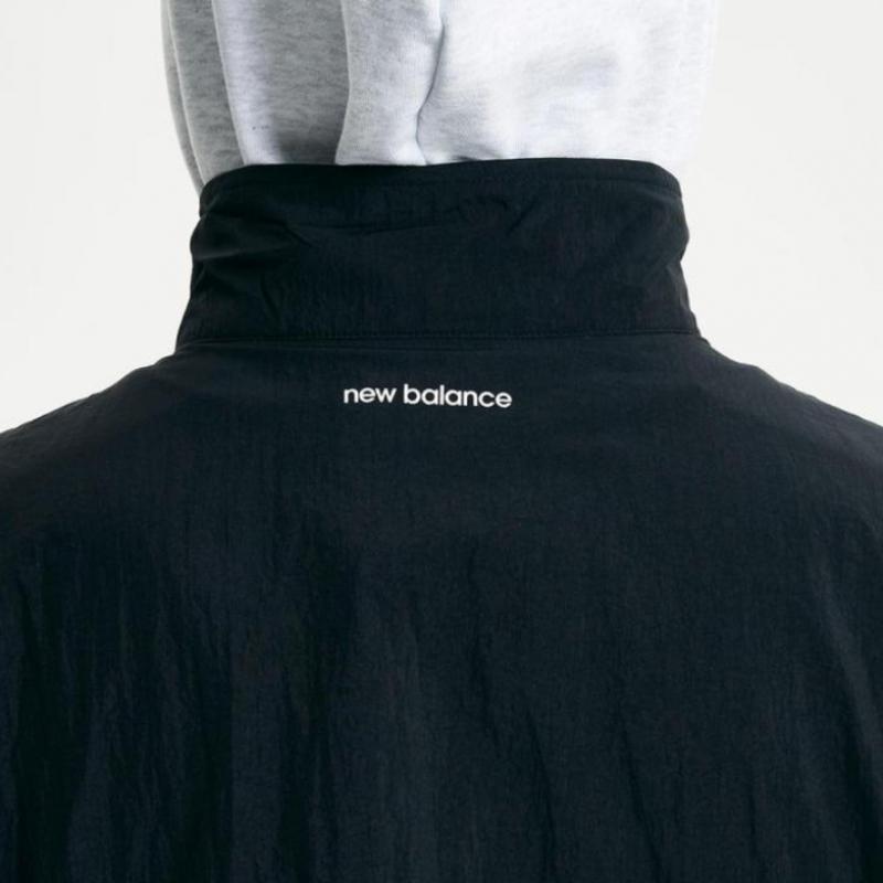 New Balance Uni Runners Lightweight Windbreaker Nbnae22413