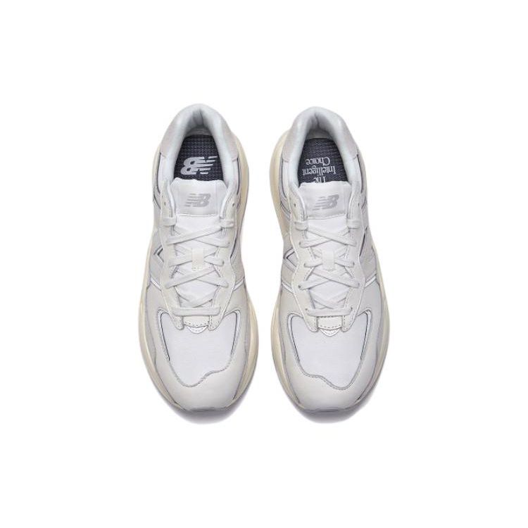 5740 Casual Sneaker White Men M5740WP