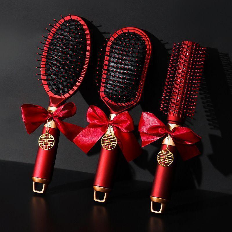 Červené svatební potřeby: Happy Comb Věnná kolekce - Pár polštářů pro ni