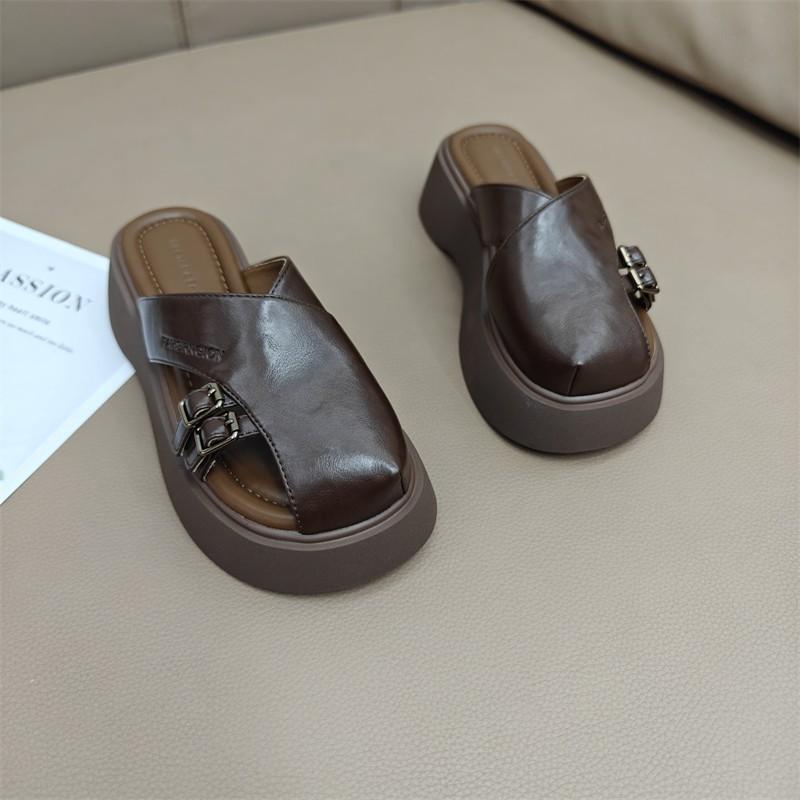 Beautiful baotou half slippers summer wear 22 new temperament thick-bottomed beach Roman cool slippers