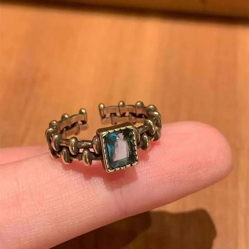 Vintage 5 Twisted Chain Pattern Open Ring for Women Men Gothic Blue Heart-Shaped Zircon Design Ring Y2K Punk Jewelry