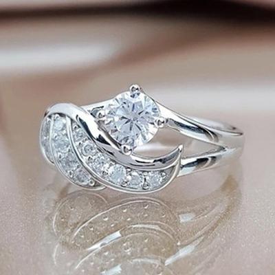 Schicker Fingerring, leicht, lichtecht, luxuriös