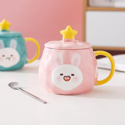 Kreative Keramiktasse Niedliche Cartoon-Hasen-Paartasse Wasserbecher Kaffee-Frühstückstasse mit Deckel Löffel Hohes Aussehen