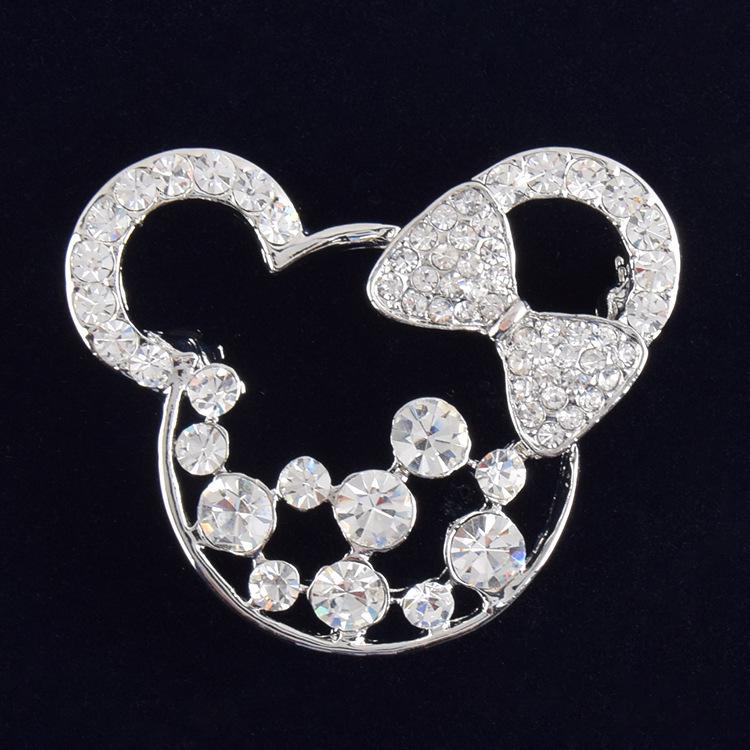 High-End Korean Alloy Scarf Buckle with Diamond, Pearl, and Brooch Pin Accessories