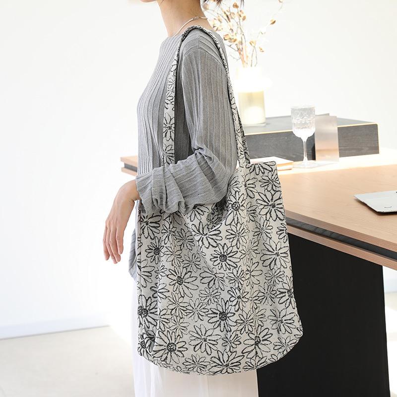 Casual Literary Tote Bag Versatile Fashion Embroidery Washing Water Flower Contrasting Color Shoulder Women's Bag