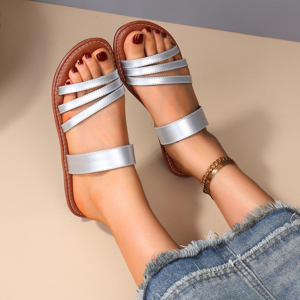 Flat-bottomed slippers women's new solid-color round head outer wear casual sandals women's shoes