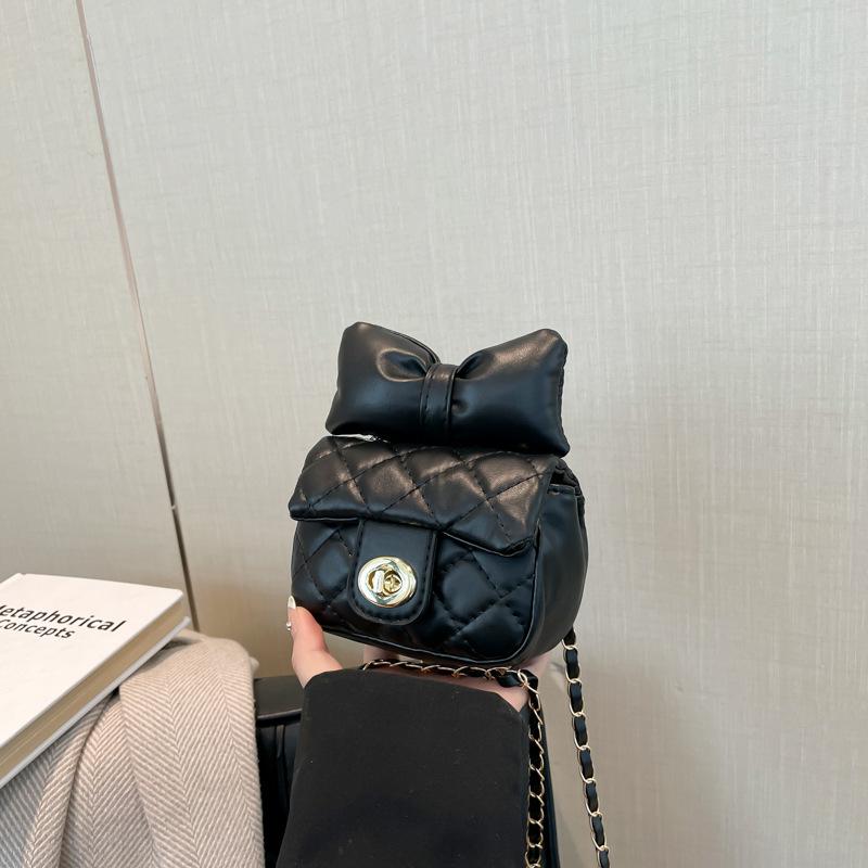 Korean Version of Simple and Cute Bow Embroidery Thread Chain Change Bag Trendy Women's Bag 2025 New Spring Shoulder Messenger Bag