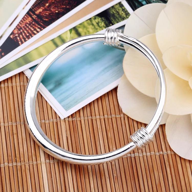 

Классический серебряный браслет ручной работы, ощущение высокого класса, простой и универсальный браслет с регулируемой застежкой-колокольчиком, мужской и женский, для ношения в несколько рядов с персонализированными аксессуарами