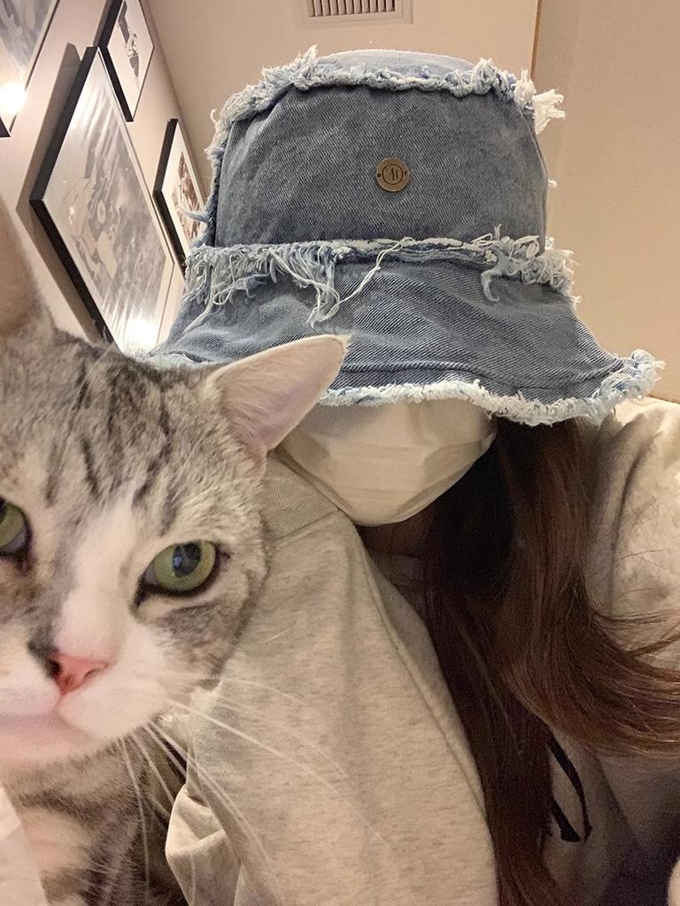 Pălărie bucket din denim pentru femei, de vară, la modă, pentru față mică, casual, versatilă, de stradă, cu margine veche și aspră, pălărie de soare