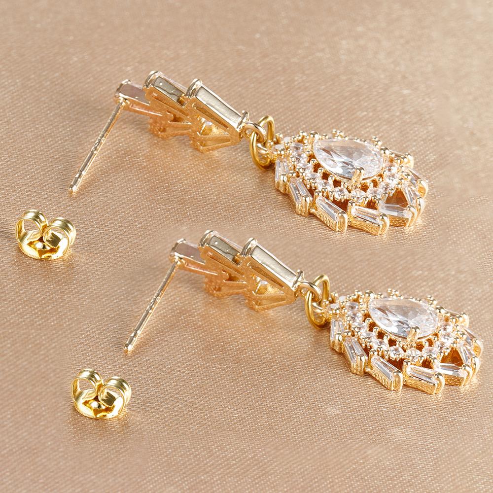 Vintage Crystal Zirconia Stainless Steel Earrings for Women Fashion Star Pendant Ear Piercing Earring Bridal Wedding Jewelry