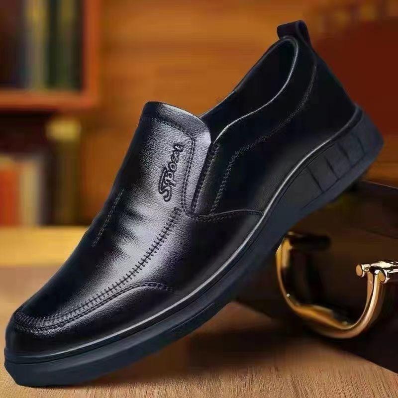 Black Round Toe Social Shoe for Men Spring Autumn Cheap Liquidation Cowhide Casual Business Elegant and Classic Dress Shoes Man