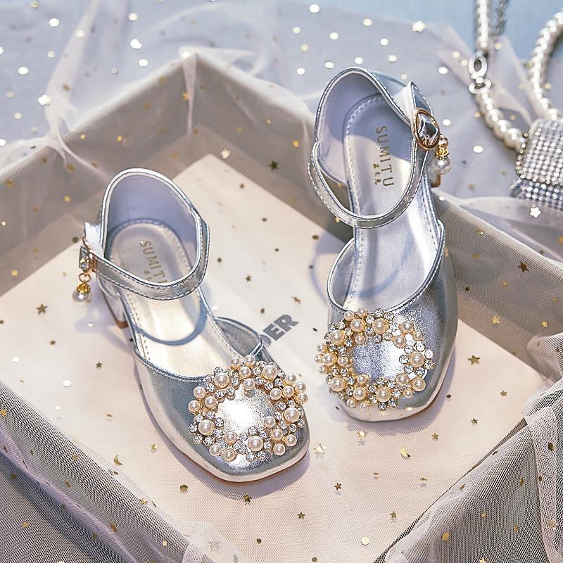 Summer Girls Closed-Toe Princess Sandals, Soft Sole Low Heel Performance Dress Shoes
