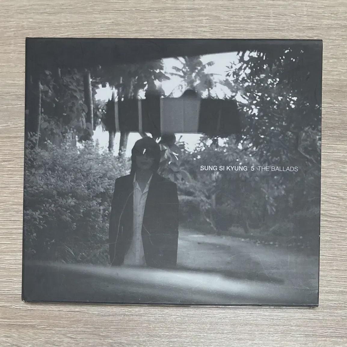 

Seong Si Kyung s 5th Cd On Sale