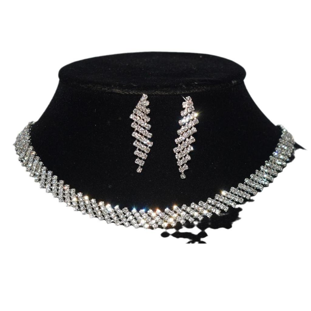 European and American Temperament Bride Jewelry Set Wedding Decoration Simple Necklace Earrings Suite
