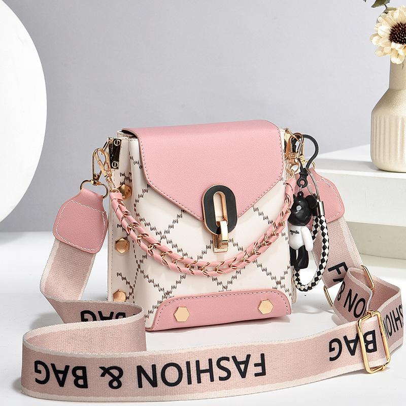 

Crossbody bag simple diamond flip women s summer versatile urban women s mobile phone bag with pendant casual versatile рожевий
