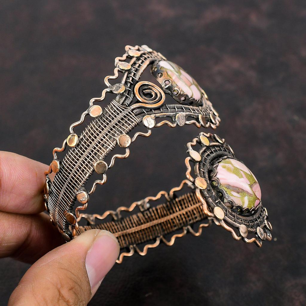 Kupfer Rosa Opal Armreif Kupferdraht umwickelt Edelstein Manschettenarmband Verstellbarer Armreif Handarbeit Schmuck Jahrestag Geschenk Kupferdraht Schmuck