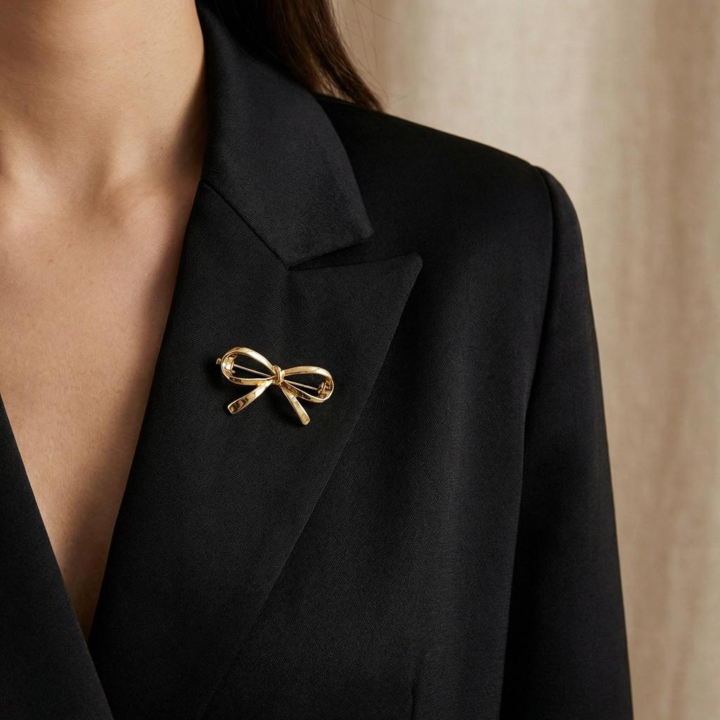 Elegant High-End French Retro Bow Brooch for Women – Luxe Pin Accessory for Suits and Coats, with Anti-Exposure Function