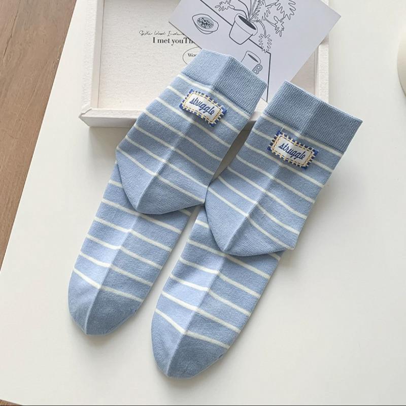 

Полосатые универсальные носки для женщин, хлопковые носки до середины икры, модная тканевая этикетка, стиль колледжа, удобные и дышащие длинные носки 1 pair синий
