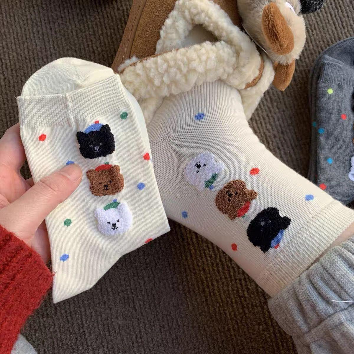 

Ladies Spring and Autumn Flocking Cartoon Colored Medium Tube Cotton Socks 1 pair белый