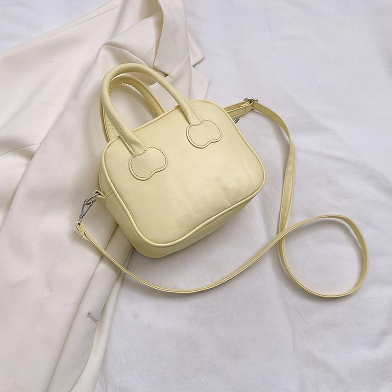 2024 New Style Minimalist Fashion Shoulder Bag Street Trend Crossbody Bag Spring Popular Ladies Handbag