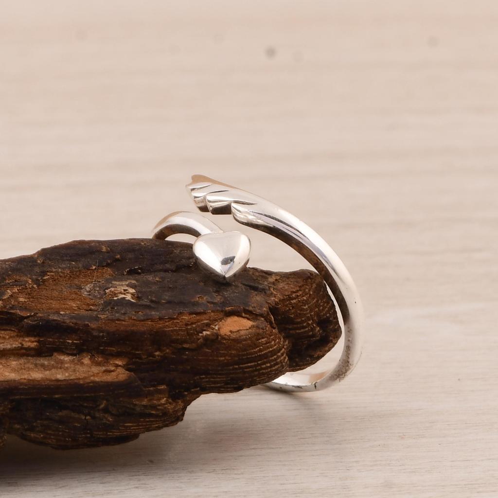 925 Sterling Silver Heart Arrow Ring, Adjustable Love Ring, Minimalist Cupid Arrow Ring, Open Band Silver Ring, Romantic Gift for Her.
