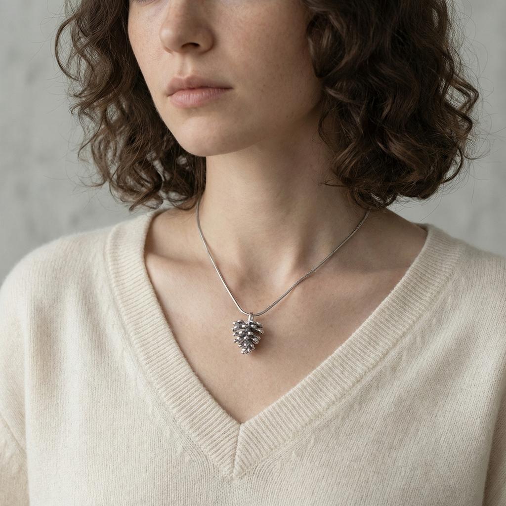 Fashion Silver Color Geometric Pinecone Pendant Adjustable Long Chain Necklace for Women Dainty Daily Wear Luxury Jewelry Gift