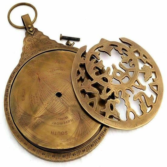 Calendario inglese, astrolabio, globo inglese, navigazione, calendario astrologico,