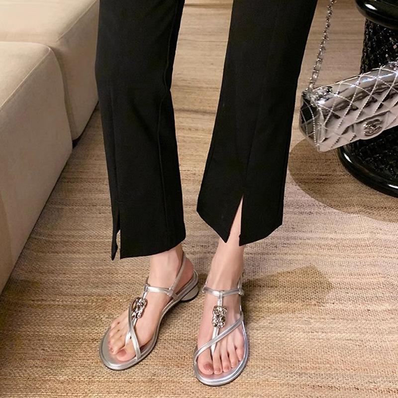 Grape mother summer new holiday wind fine belt toe metal buckle thick heel sandals women's word with high heel sandals